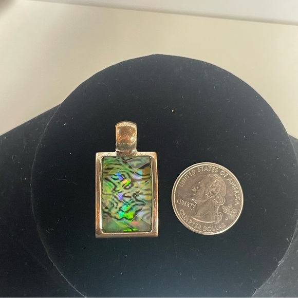 Kenneth Cole Faceted Green/Yellow/Black Rectangle Pendant - Picture 3 of 4